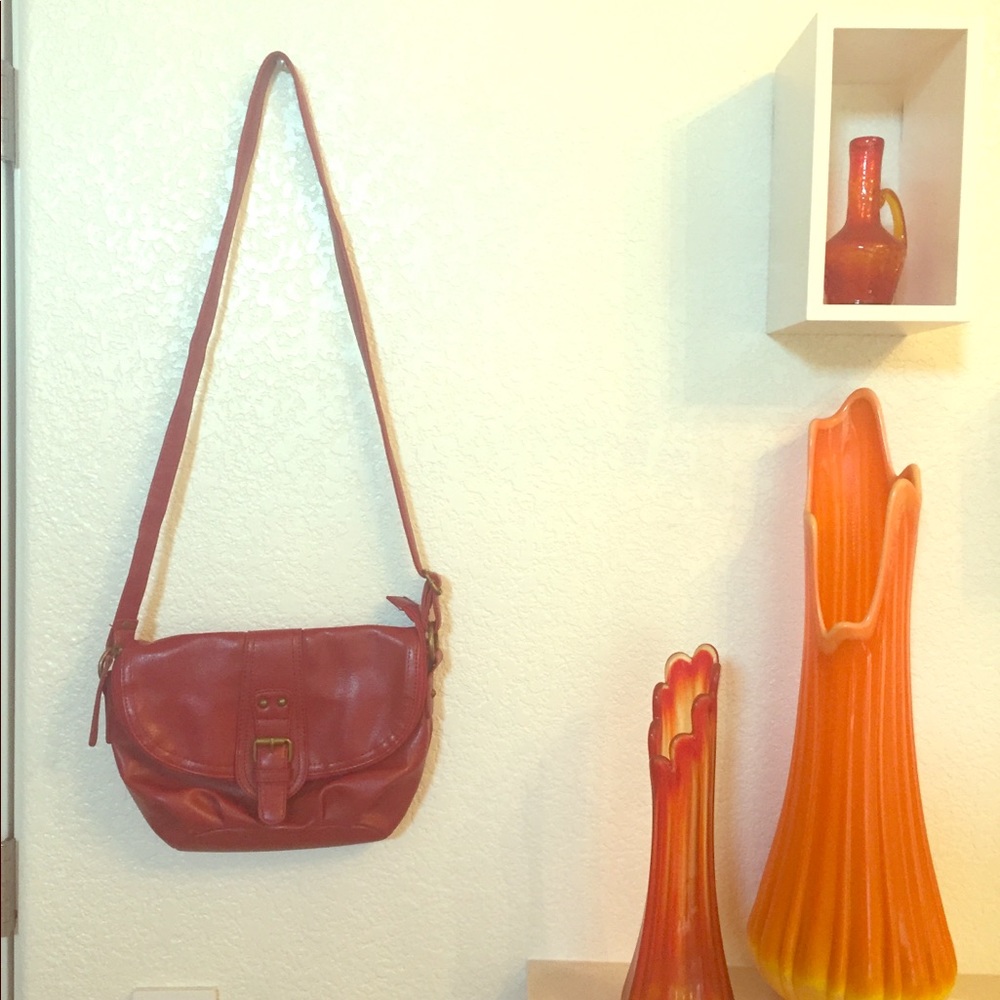 ELLE PLANETE red purse